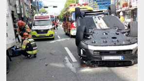 대낮 송파구서 SUV 차량 전복…운전자 1명 경상