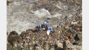 ‘대홍수 참사’ 리비아 데르나서 첫 시위…“책임자 처벌하라”