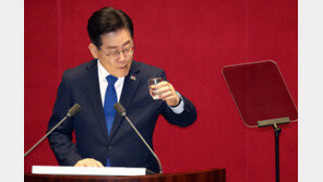 비명 이원욱 “이재명 사과도 없이 말 뒤집어…앞으로 개딸외 누가 신뢰를”