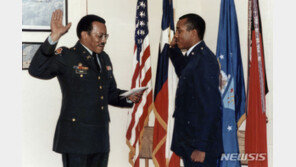 美상원, 찰스 브라운 합참의장 지명자 인준…軍인준 지연 속 수개월만