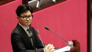 한동훈 “비리 정점은 이재명” 혐의 설명…野고성에 중단되기도