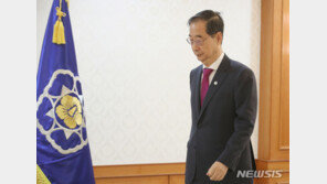 韓총리, 해임건의안 가결 후에도 ‘빽빽 일정’ 정상 수행