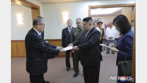 김정은, ‘9·9절 축하’ 시진핑에 답전…“긴밀히 연대 협력”