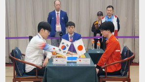 한국 랭킹 1·2위 신진서·박정환, 남자 개인전서 일본 꺾고 2승 추가