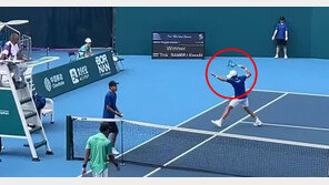 라켓 부수고 악수 거부…테니스 권순우, 경기도 매너도 졌다