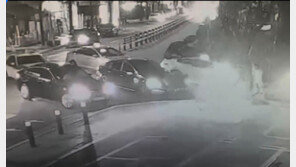 비상등 켜고 모여든 車들…승용차·택시·오토바이 합세, 만취 부사관 잡아