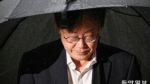 영장심사 당일까지…친명 “李체제로 총선” vs 비명 “리더십 훼손, 물러나야”