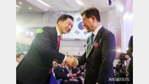 여야 대표, 당직자에 추석 선물…김기현은 상품권·이재명은 전복