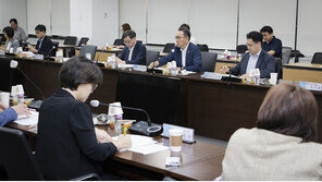 내년 건강보험료율 7년만에 ‘동결’…정부 “국민 부담되지 않게”