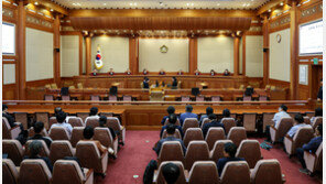 건보료 체납 외국인에 보험급여 즉시 제한…헌재 “헌법불합치”