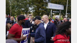 NYT “바이든 지지율 낮아도 미 민주당 믿는 구석 있다”