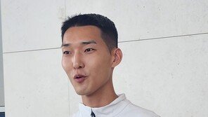 결전지 향한 우상혁 “바르심 큰 산이라 생각 안해…金 목표”