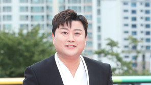 1억 받고 석달 뒤 입대한 김호중…모델료 소송냈다 9000만원 토해냈다