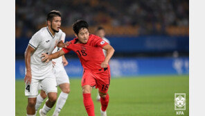 ‘이강인 선발’ 한국, 키르기스스탄에 2-1 앞선 채 전반 종료