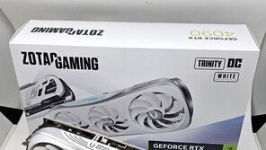 [리뷰] 고성능에 은근한 개성까지, 조텍 지포스 RTX 4090 트리니티 OC 화이트 에디션