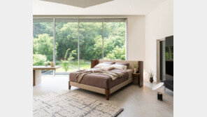 장인이 만드는 ‘프리미임 가구’ 전략… 현대리바트, 마이스터 콜렉션 선봬