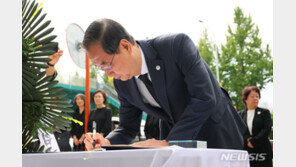 한총리, ‘소록도 천사’ 마가렛 피사렉 간호사 조문…“고귀한 사랑에 경의”