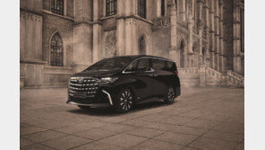 日 정치인과 연예인 의전 차량 한 번 타보실래요 