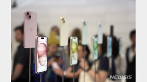 아이폰15 과열 문제 잡힐까…애플, iOS 17.0.3 업데이트 단행