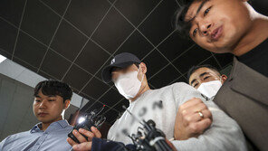 檢, 주차 시비에 흉기 꺼내 ‘죽인다’ 람보르기니 운전자 기소