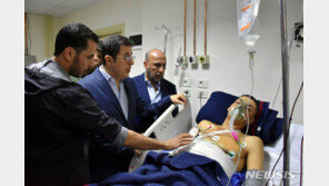 시리아 중부 육군사관학교 졸업식에 드론 공격… 80명 사망 240명 부상