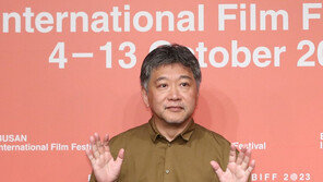 ‘괴물’ 고레에다 감독 “故 사카모토와 협업, 안도감마저 느껴”