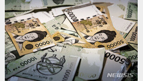 돈 빌리면서 딸 명의로 지불각서 위조한 엄마, 집행유예