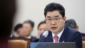 국세청 ‘유리천장’ 여전…작년 4급 이상 女 승진자 2명뿐