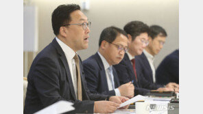 기재차관 “이·팔 사태 편승 석유류 가격인상 없게 물가관리 강화”