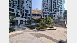 입주 시작한 여의도 주상복합 아파트 ‘1000평 유휴지’ 왜?