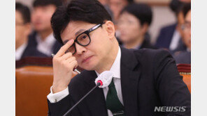 한동훈 장관 집 앞에 흉기·토치…40대 피의자 체포