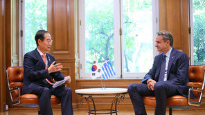 한 총리, 그리스 방문 “조선업 이어 첨단산업 협력 확대 기대”