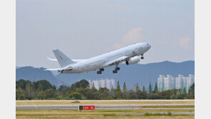 이스라엘서 우리 국민 163명 긴급 귀환…軍 수송기 서울공항 도착