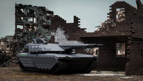 30t급 차륜형 장갑차 첫 공개…  첨단 무기체계 청사진 제시 