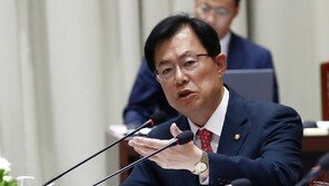 與 대표-원내대표 모두 영남…‘도로 영남당’에 수도권 총선 우려