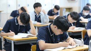 수학회 “미적분Ⅱ-기하 뺀 수능 개편안, 대학 이과교육 붕괴될 것” 