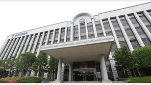 “쳐다보는게 기분나빠”…창원 홀덤펍서 집단폭행 가담한 체육관 관장