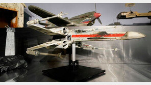 ‘역대 최고가’…스타워즈 전투기 모형 美경매서 42억원 낙찰