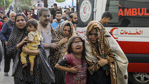 “가자지구 병원 폭격, 최소 수백명 사망…3일간 애도 선포”