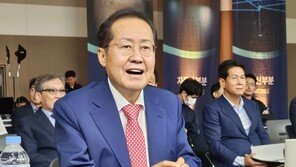 홍준표 “나라 잘돼야 지방도 잘된다는 맘으로 SNS…중앙정치 관여 자격있다”