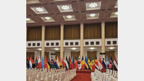 ‘10주년’ 일대일로 영토 넓히는 中, 개막식엔 태극기도