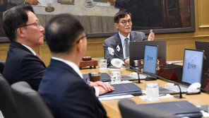 오늘 한국은행 금통위…기준금리 ‘동결’ 유력