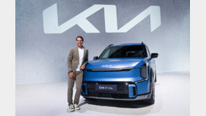 EV9 받은 라파엘 나달 