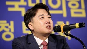 유승민-이준석 창당 가능성에…“수도권서 파괴력” vs “李 나가면 黨지지율↑”