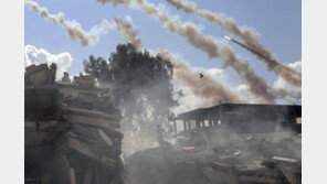 美, 이 겨냥 예멘반군 미사일 요격… 하마스 “전세계 총동원령” 