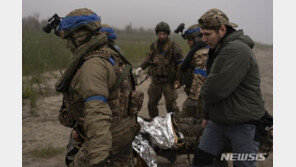 우크라군 “하루 동안 러시아군과 전선서 90번 맞붙어…1380명 죽여”