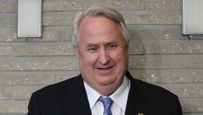 인요한 혁신위원장 “와이프·아이 빼고 다 바꿔야”…대대적 쇄신 예고