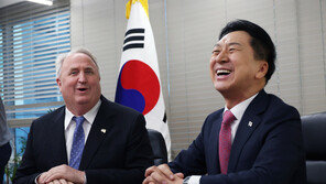 김기현 “역량 발휘해달라” 인요한 “무서울 만큼 권한 부여”