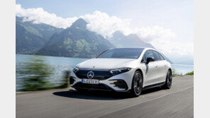 ‘첨단 기술·안전 옵션’ 총망라… 벤츠, 최상위 전기차 EQS