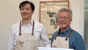 이상민 “문재인·조국, 밖에서 콩놔라 팥놔라 말고 총선 나와 책임져라”